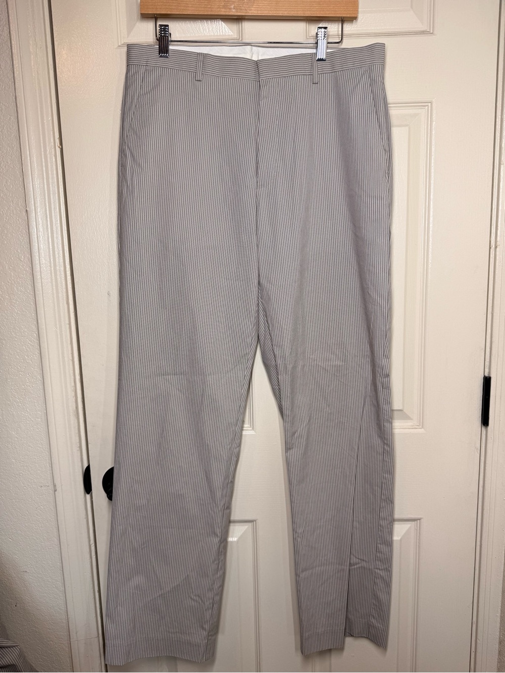 Calvin Klein Men's 33x32 Striped Dress Pants